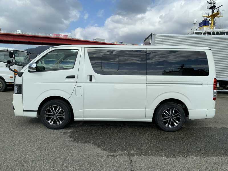HIACE VAN