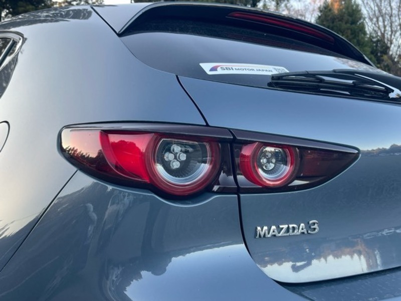 MAZDA3