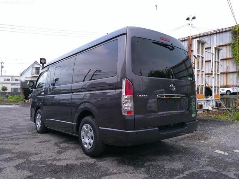 HIACE VAN