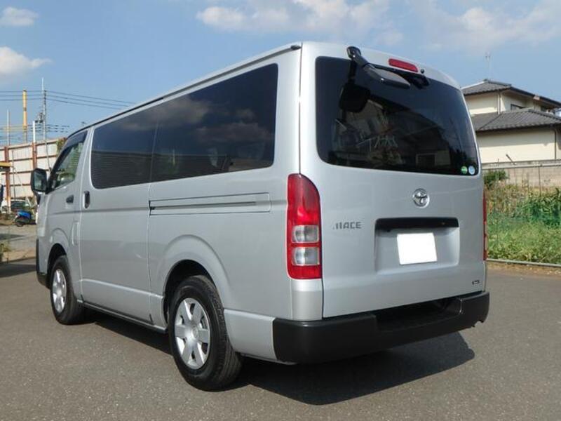 HIACE VAN