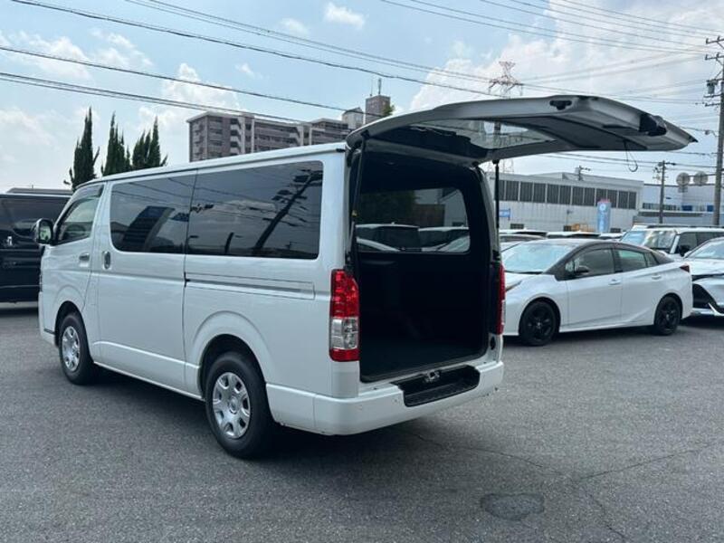 HIACE VAN