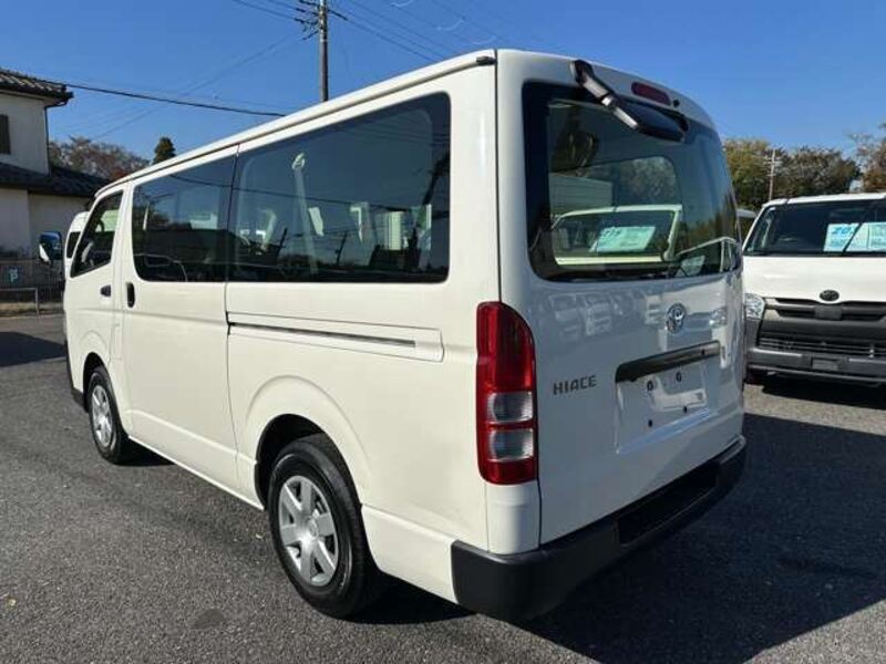 HIACE VAN