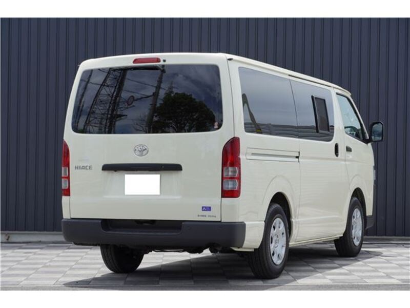 HIACE VAN
