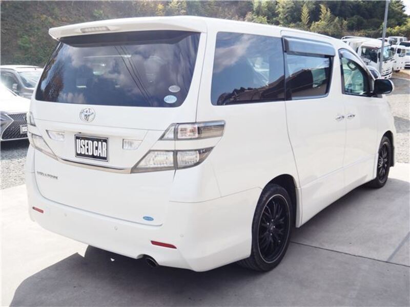 VELLFIRE