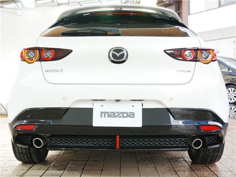 MAZDA3
