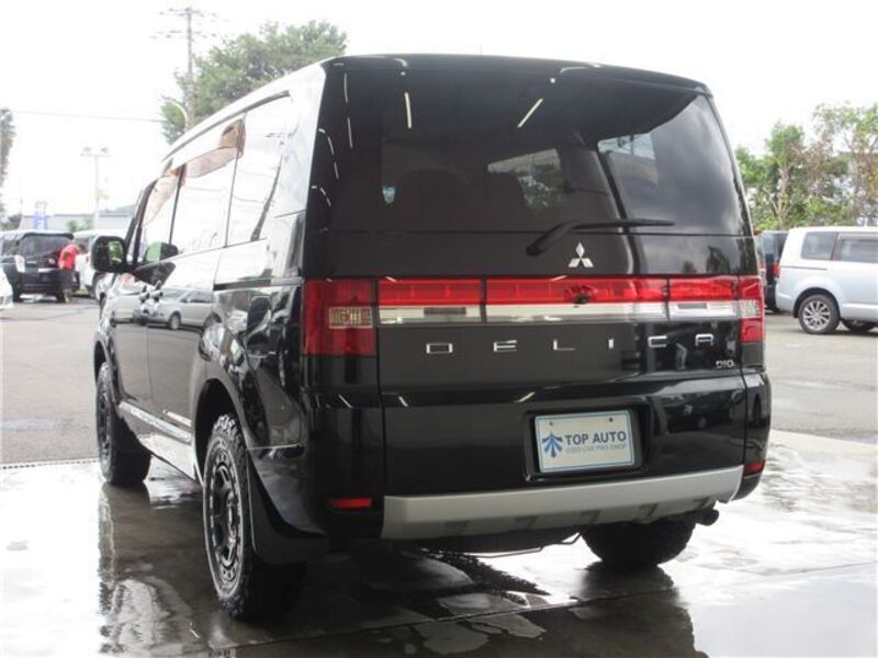 DELICA D5