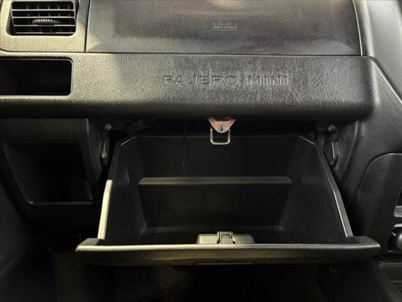 PAJERO MINI