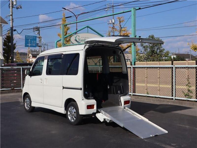 DAIHATSU ATRAI WAGON