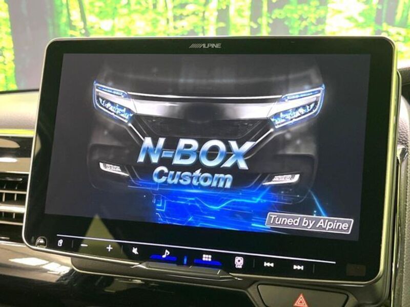 N BOX CUSTOM