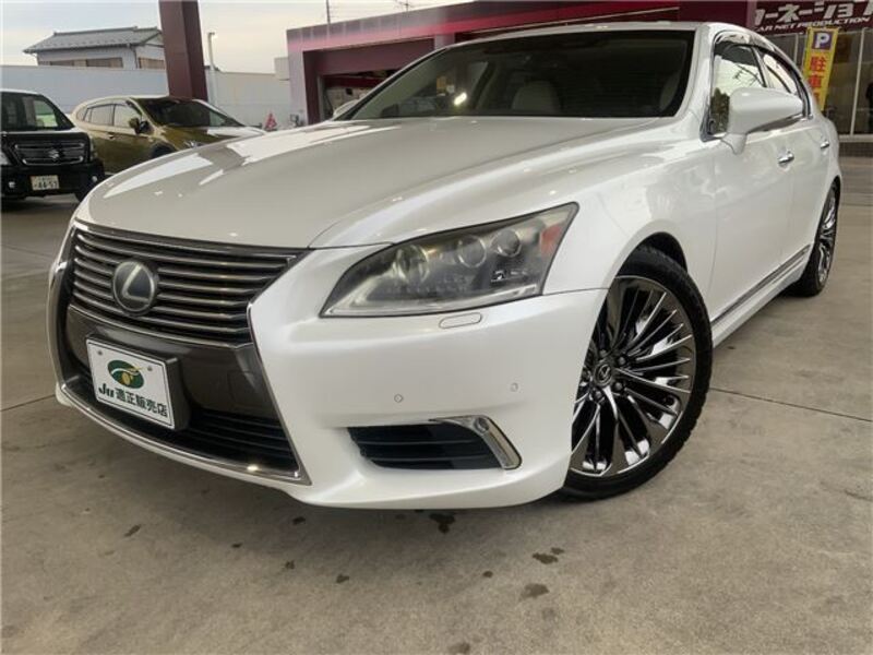 LEXUS LS