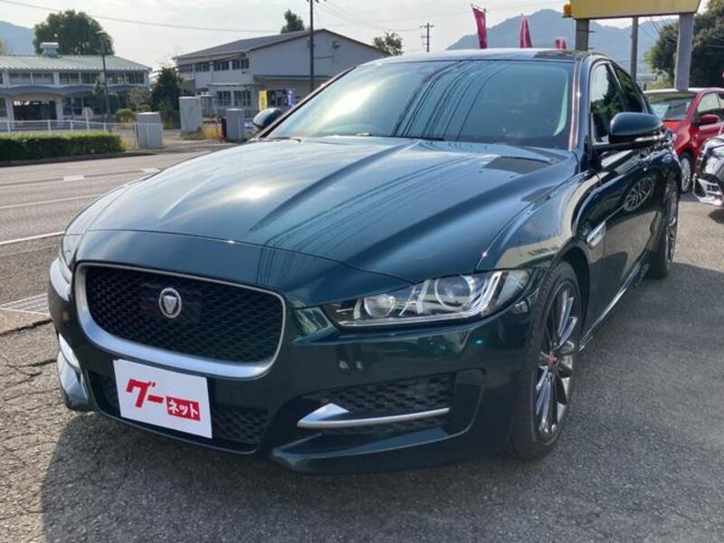 JAGUAR XE