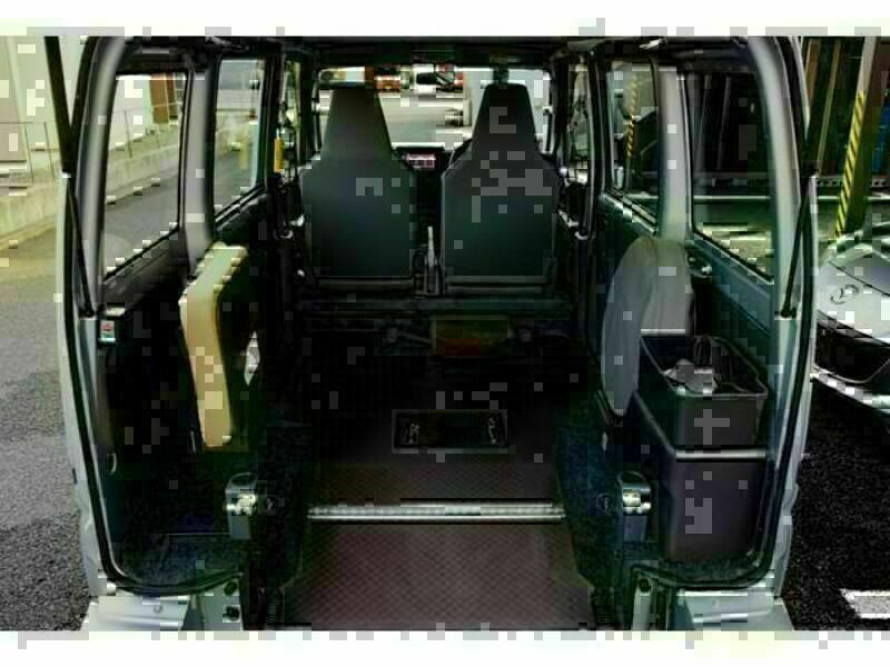 CLIPPER VAN