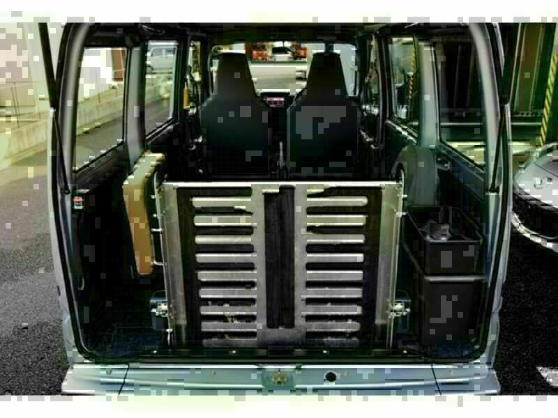 CLIPPER VAN