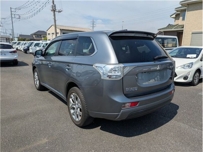 OUTLANDER PHEV