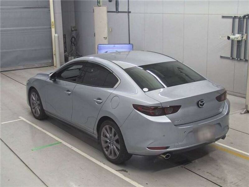 MAZDA3
