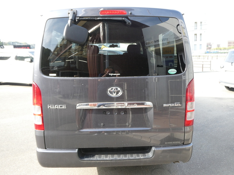 HIACE VAN