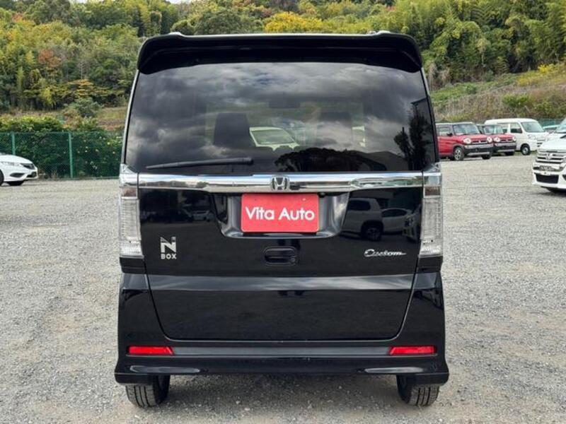 N BOX CUSTOM