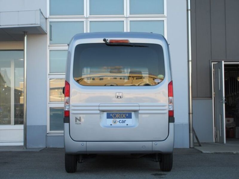 N-VAN