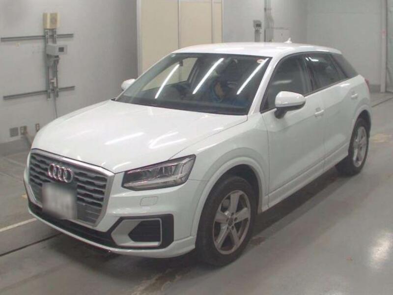 AUDI Q2
