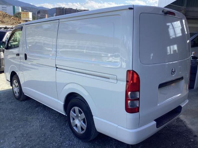 HIACE VAN