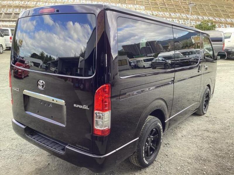 HIACE VAN