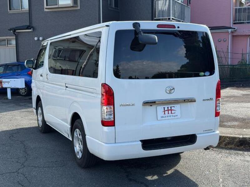 HIACE VAN