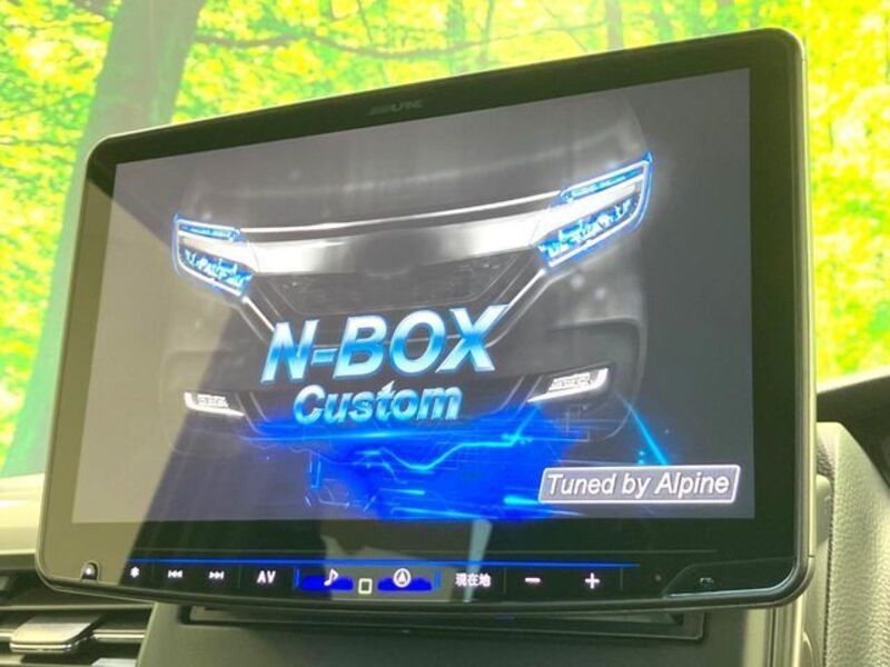 N BOX CUSTOM