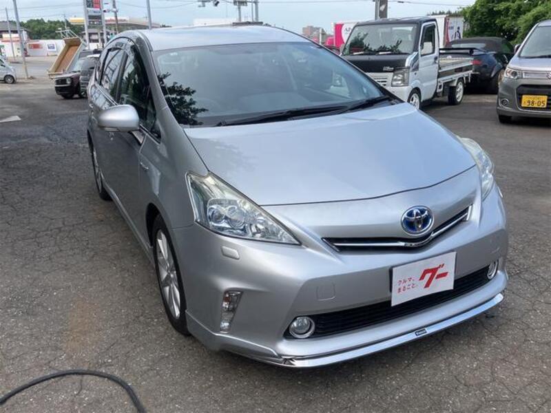 PRIUS ALPHA