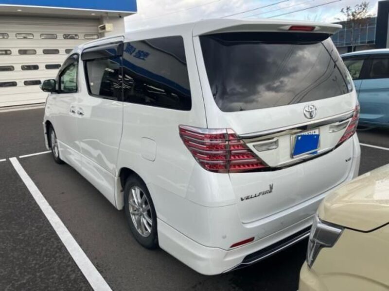 VELLFIRE