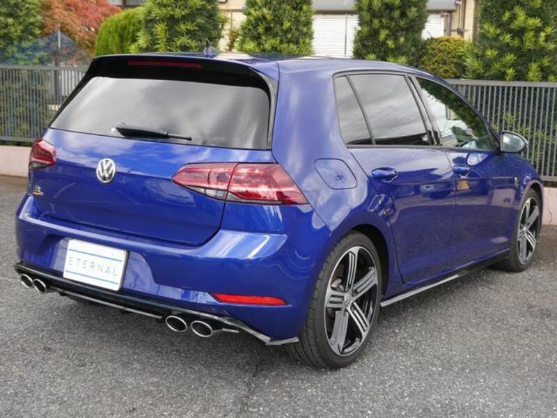 GOLF R