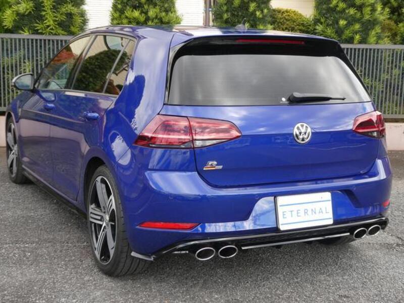 GOLF R