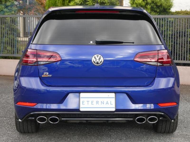 GOLF R