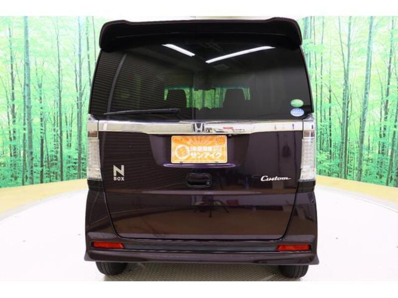 N BOX CUSTOM