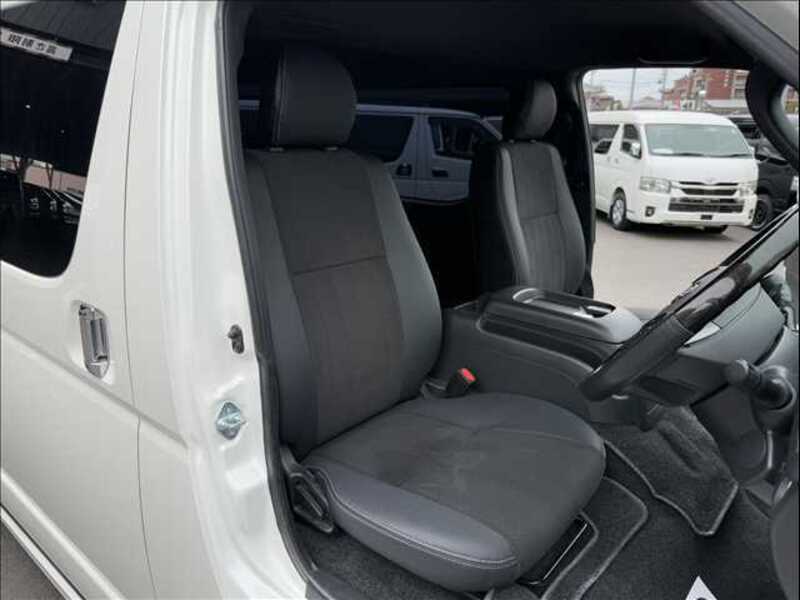 HIACE VAN-0