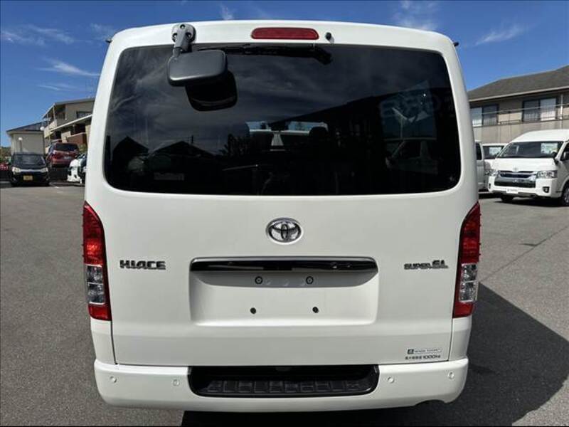 HIACE VAN