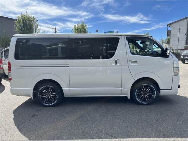 HIACE VAN