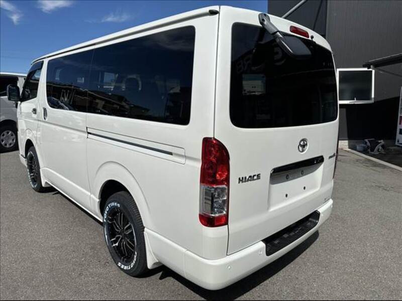 HIACE VAN