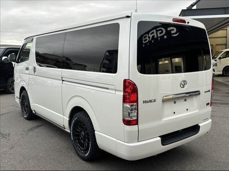 HIACE VAN