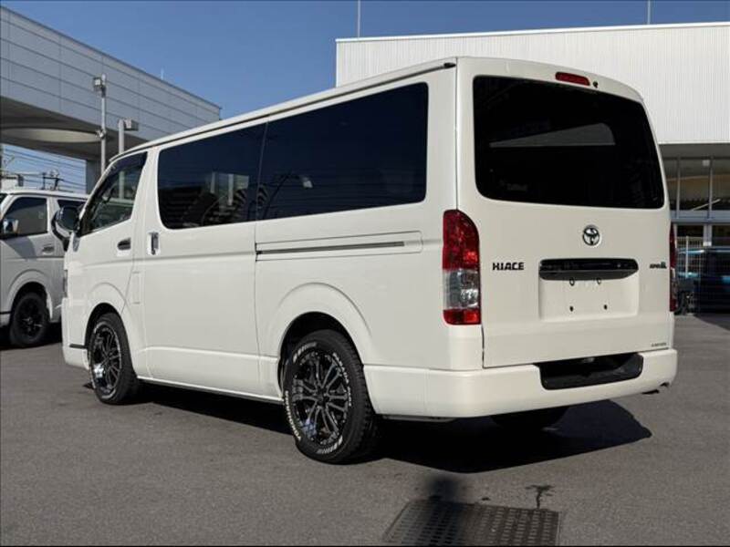 HIACE VAN