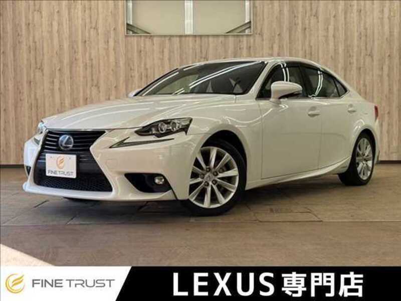 LEXUS IS