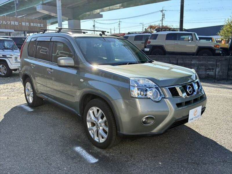 X-TRAIL