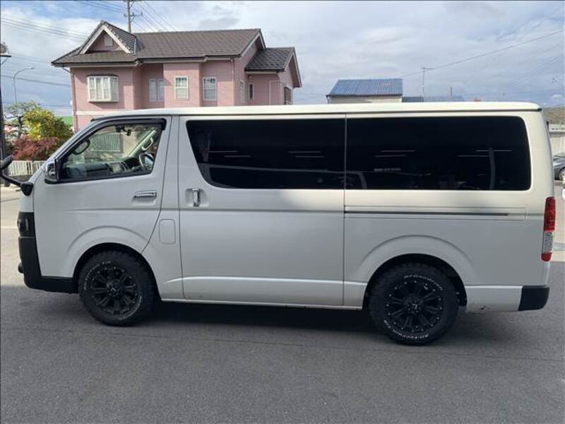 HIACE VAN