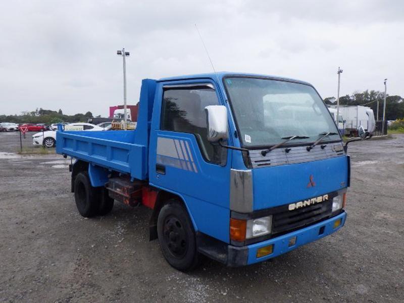 MITSUBISHI CANTER