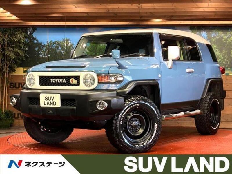TOYOTA FJ CRUISER