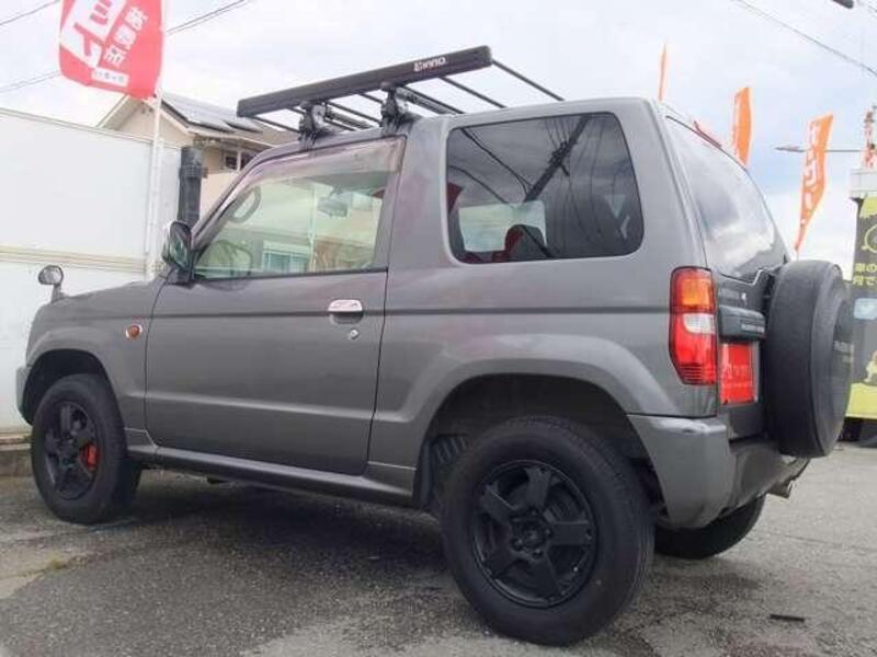 PAJERO MINI