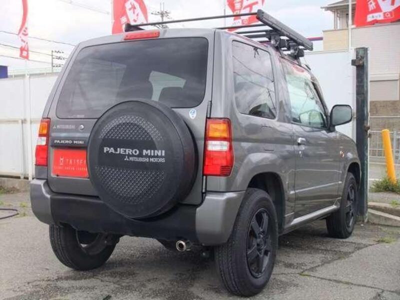 PAJERO MINI