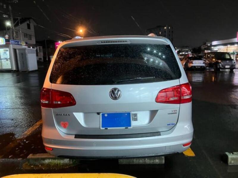 VOLKSWAGEN SHARAN