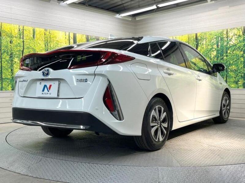 PRIUS PHV