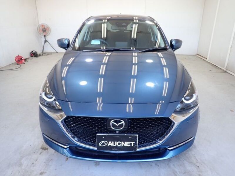 MAZDA2