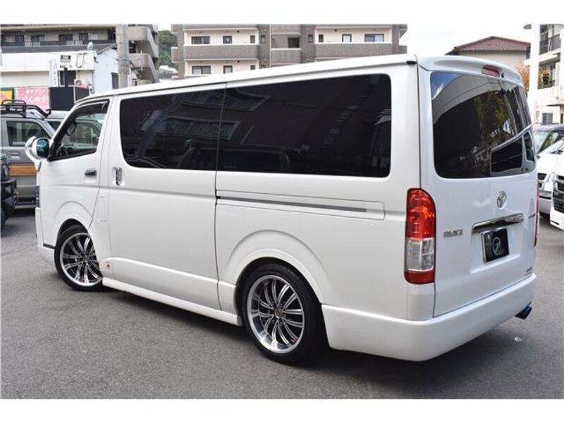 HIACE